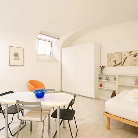 Cosy - Centre 10 Min, Metro 5min, Ac & Wifi
