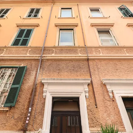 Apartment Centro 10 Min - Confortevole - Metro 5 Min *
